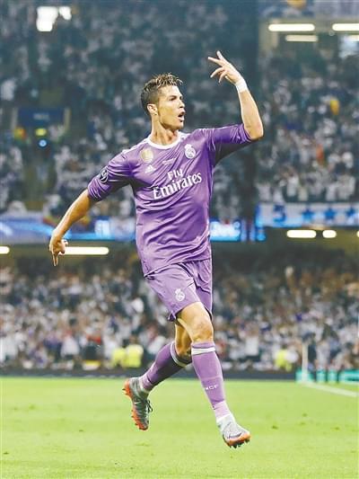 尽管詹姆斯 尽管詹姆斯